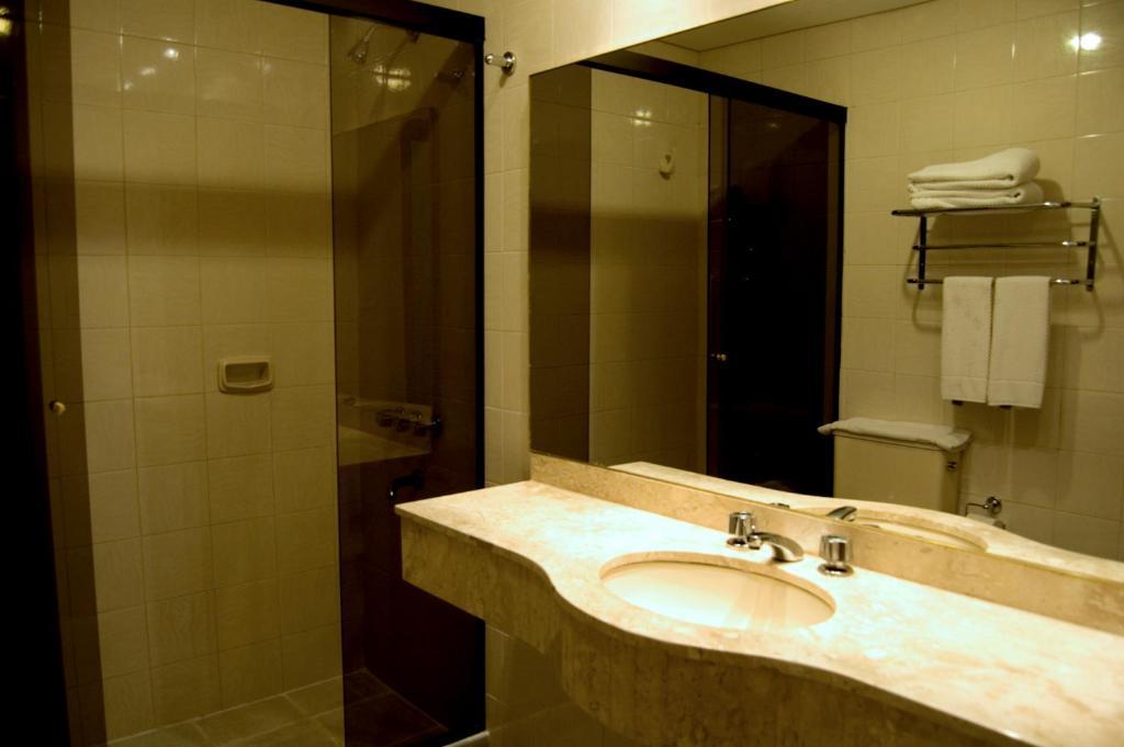 Hotel Bristol Asunción Zimmer foto